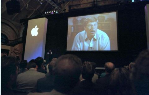 Bill Gates en vidéo-conférence chez Apple - John Mottern - AFP
