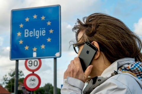 Coup de fil à la frontière franco-belge - Philippe Huguen - AFP