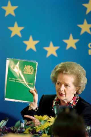 Margaret Thatcher, Première ministre britannique, à un sommet européen - Gérard Fouet - AFP