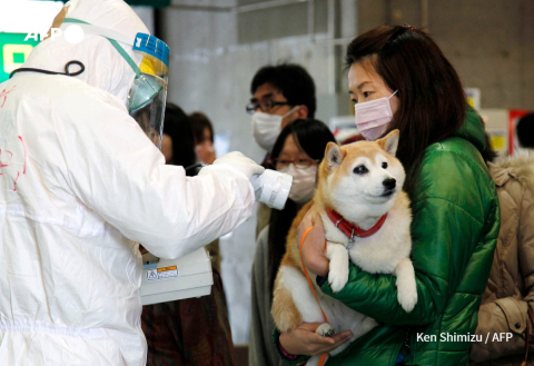 Contrôle de la radioactivité le 16 mars 2011 à Koriyama (60 km de Fukushima) - Ken Shimizu - AFP