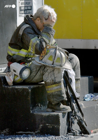 A fireman at the World Trade Center the day after the attacks - Stan Honda - AFP