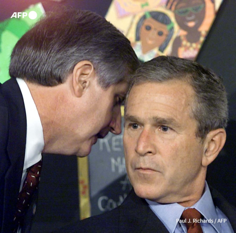 George W. Bush au moment où il apprend la deuxième attaque - Paul J. Richards - AFP