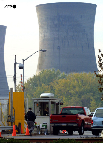 Contrôles à l'entrée de Three Mile Island le 1er novembre 2001 - Tom Mihalek - AFP