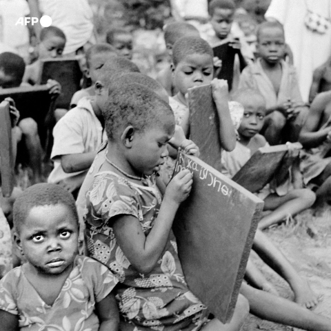 Nigeria, mai 1948, un cours en plein air - AFP