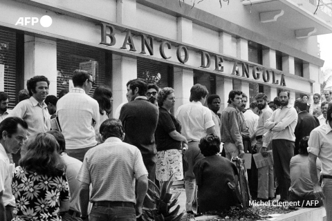 Angola, Luanda, 4 septembre1975, des colons portugais - AFP