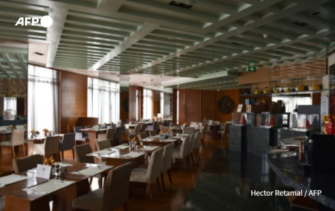 Wuhan hotel restaurant closed to prevent Covid-19 spread - Hector Retamal - AFP