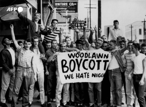 Manifestation d'étudiants contre les Noirs (Birmingham, Alabama 1957) - AFP