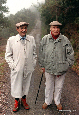 Rocard et Mitterrand le 19 avril 1988 dans la haute vallée de l'Hérault Patrick Hertzog - AFP