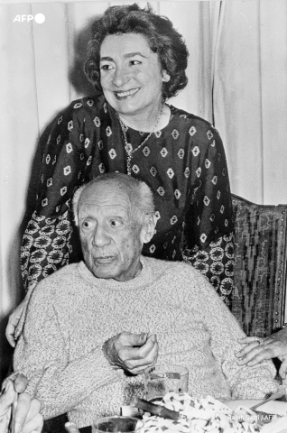 Pablo Picasso et sa femme Jacqueline (non datée) Ralph Gatti - AFP