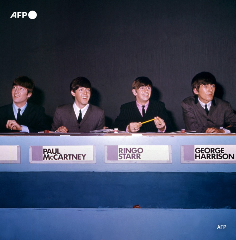 Le groupe anglais Les Beatles (de gauche à droite), John Lennon, Paul McCartney ,Ringo Starr et George Harrison  photographiés en 1964, à Londres. - AFP