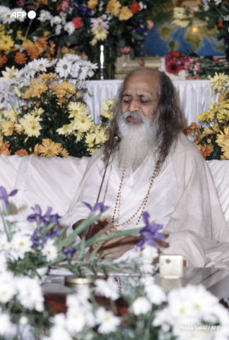 Photo prise à Helsinki le 22 octobre 1983 du Maharishi Manesh Yogi, guide spirituel des Beatles en 1968 - AFP