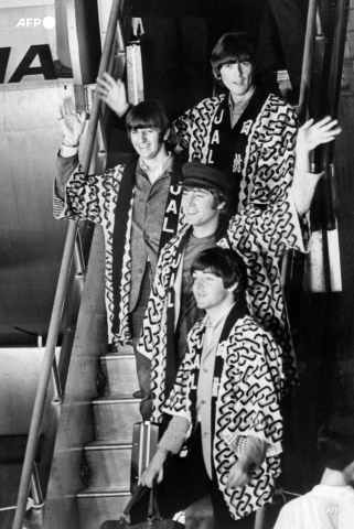 Arrivée des Beatles à l'aéroport de Tokyo, en juin 1966 - AFP