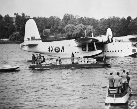 Un hydravion britannique à Berlin-Ouest, en 1948, durant le blocus - AFP