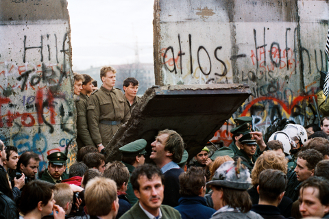 Le mur de Berlin le 11 novembre 1989 - Gérard Malié - AFP