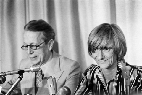 Robert Favre Le Bret, président du festival, et Françoise Sagan, présidente du jury, le 24 mai 1979 RALPH GATTI - AFP
