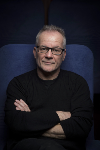 Le délégué général du festival de Cannes, Thierry Frémaux, pose pour l'AFP le 22 avril 2015 MARTIN BUREAU - AFP