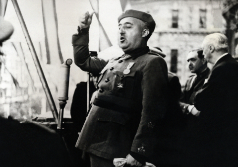 Franco prononce un discours en 1939 à Bilbao - AFP