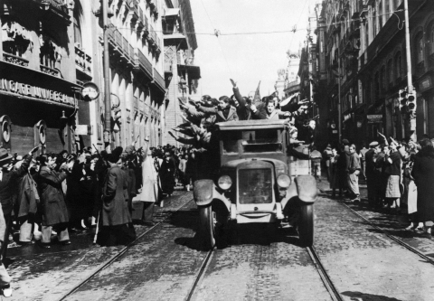 Les troupes nationalistes à Madrid le 31 mars 1939 - AFP