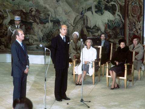 Le roi Juan Carlos le 28 octobre 1976 à l'ambassade d'Espagne à Paris - AFP